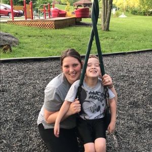 Meet your Posher, Marissa